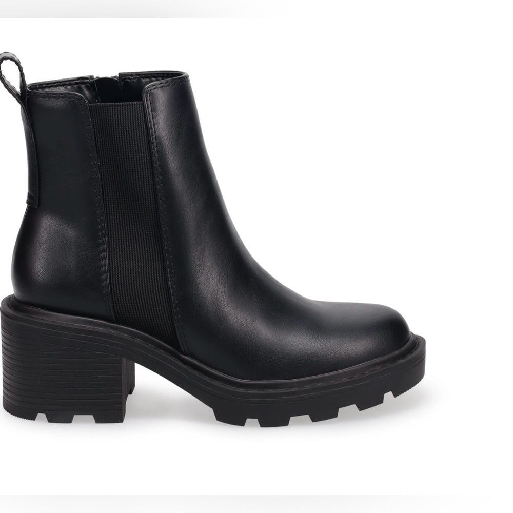 SO Elle Black Ankle Booties Size 8.5
